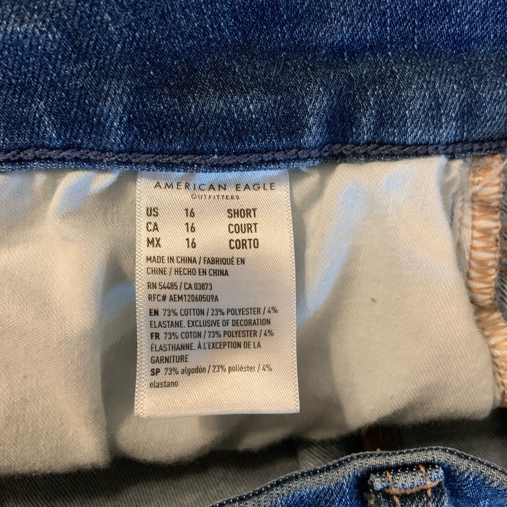American Eagle Outfitters Dark Blue Distressed Skinny Jeans (Size 16S) - Picture 9 of 12
